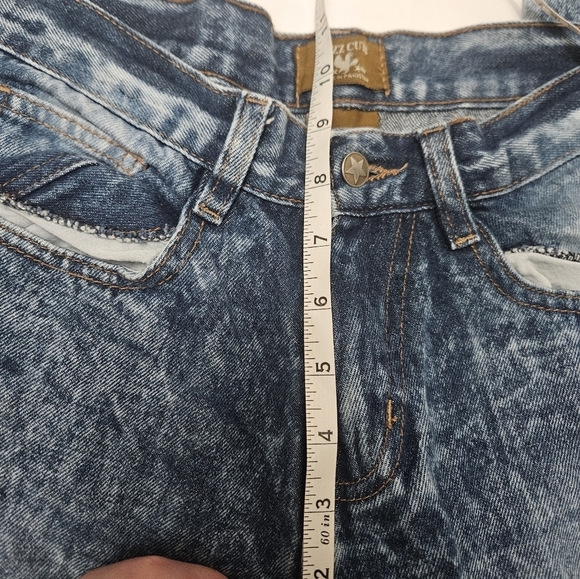 Buzz Cuts Boys Acid Wash Straight Leg Jeans! - Picture 4 of 5